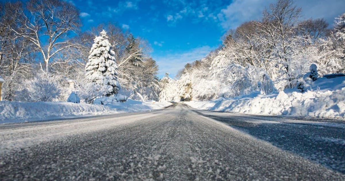 Cannabis and Nausea: Why It Works and Best Products for Relief